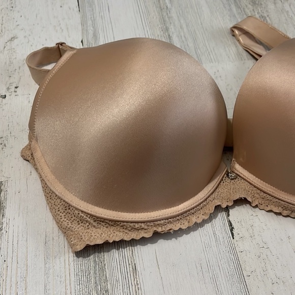 Peach Company Lovely Plunge Bra Size 38-11. 38D - Picture 2 of 9